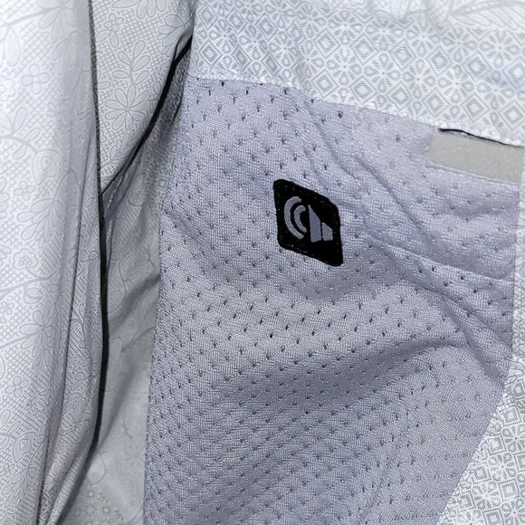 Women's Medium The North Face Long Rain Jacket - Picture 8 of 15